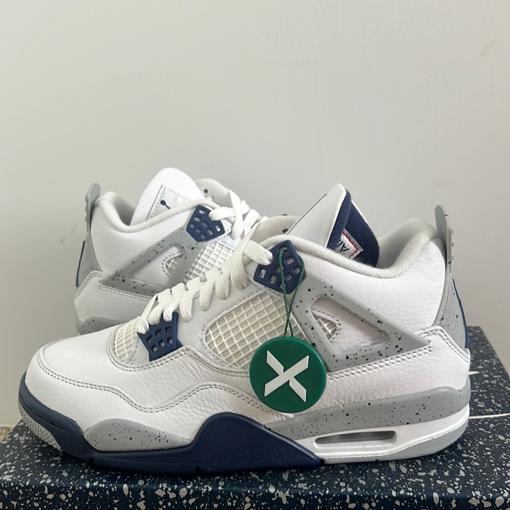 Jordan 4 Retro Midnight Navy